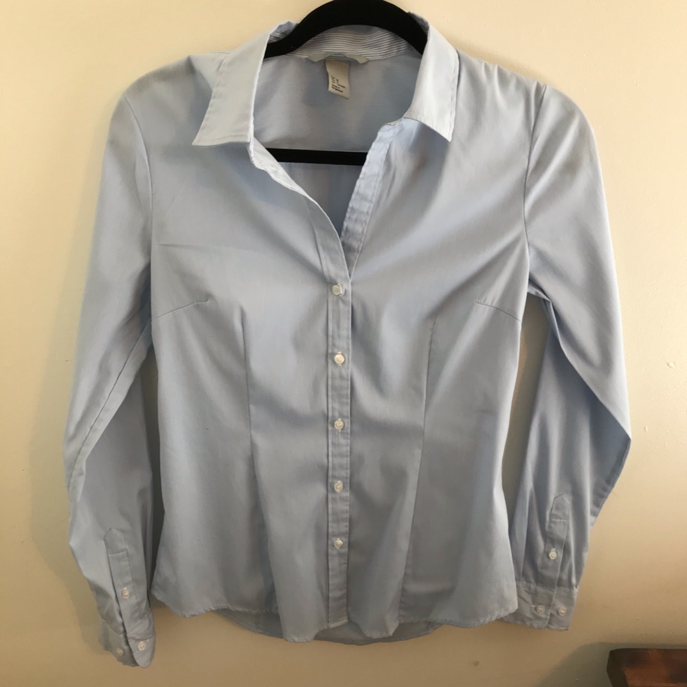 H&M Blue Pinstripe Stretch Button Down Blouse